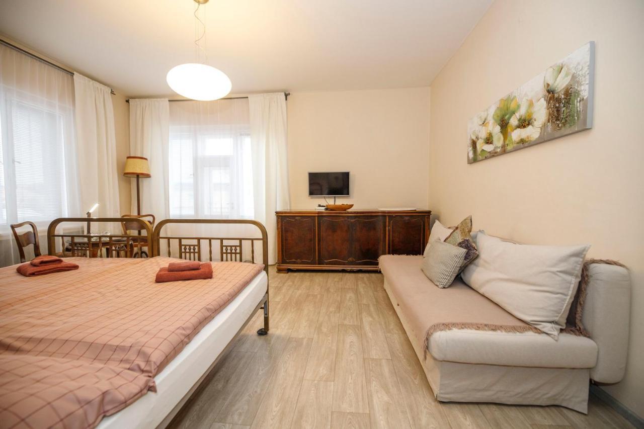 Libušina Villa Kutna Hora Bagian luar foto